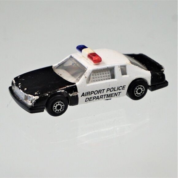 Maisto Buick LeSabre Airport Police Car Diecast Toy 1/64 Scale Black White - Picture 1 of 5